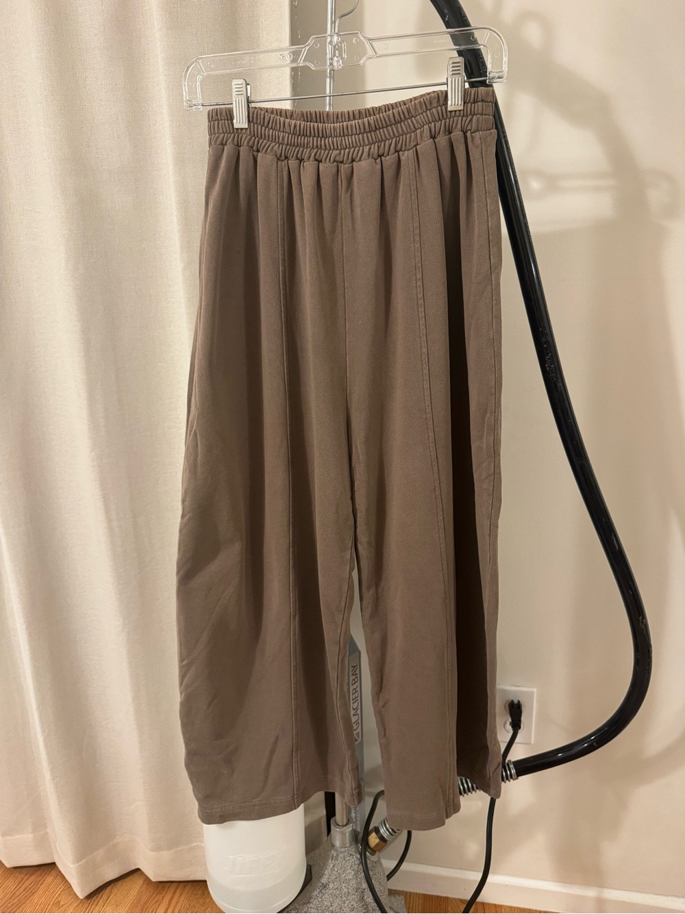 ILANA KOHN- Abe sweatpants. Lt. brown. XS